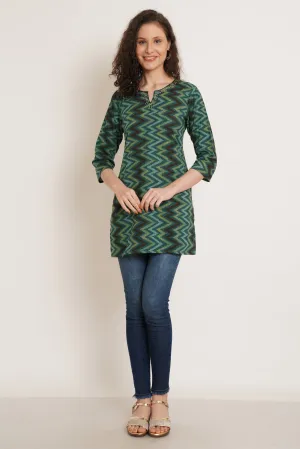 Green Geometric Zigzag Cotton Short Kurti for Women