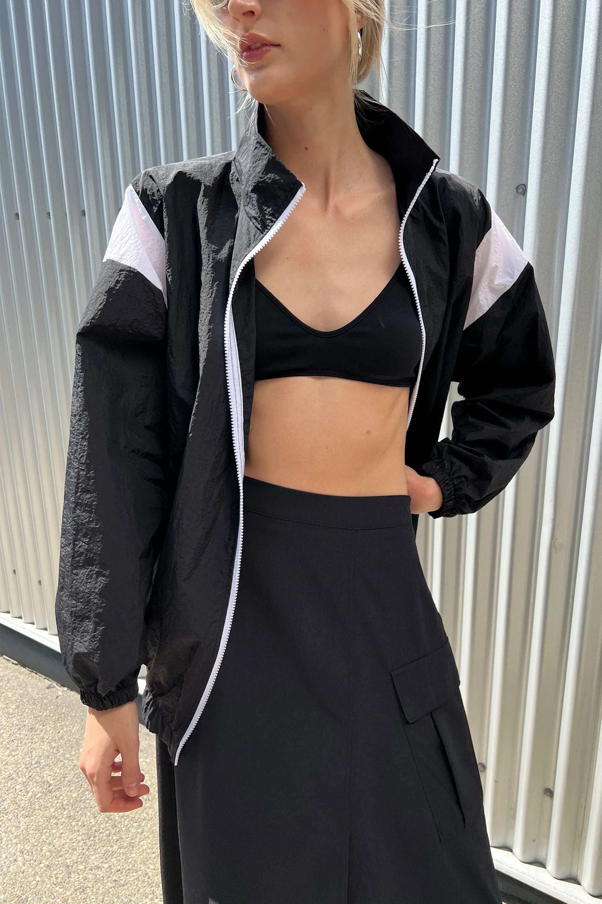 OVERSIZED WINDBREAKER