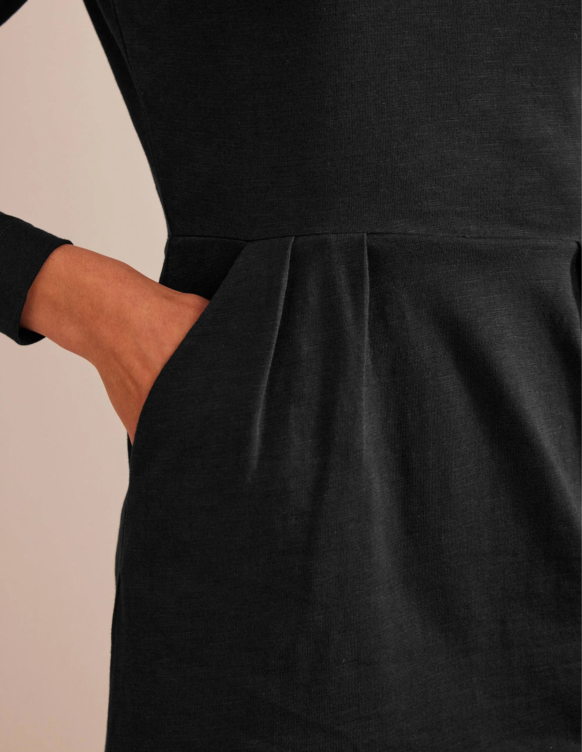 Penelope Jersey Dress-Black