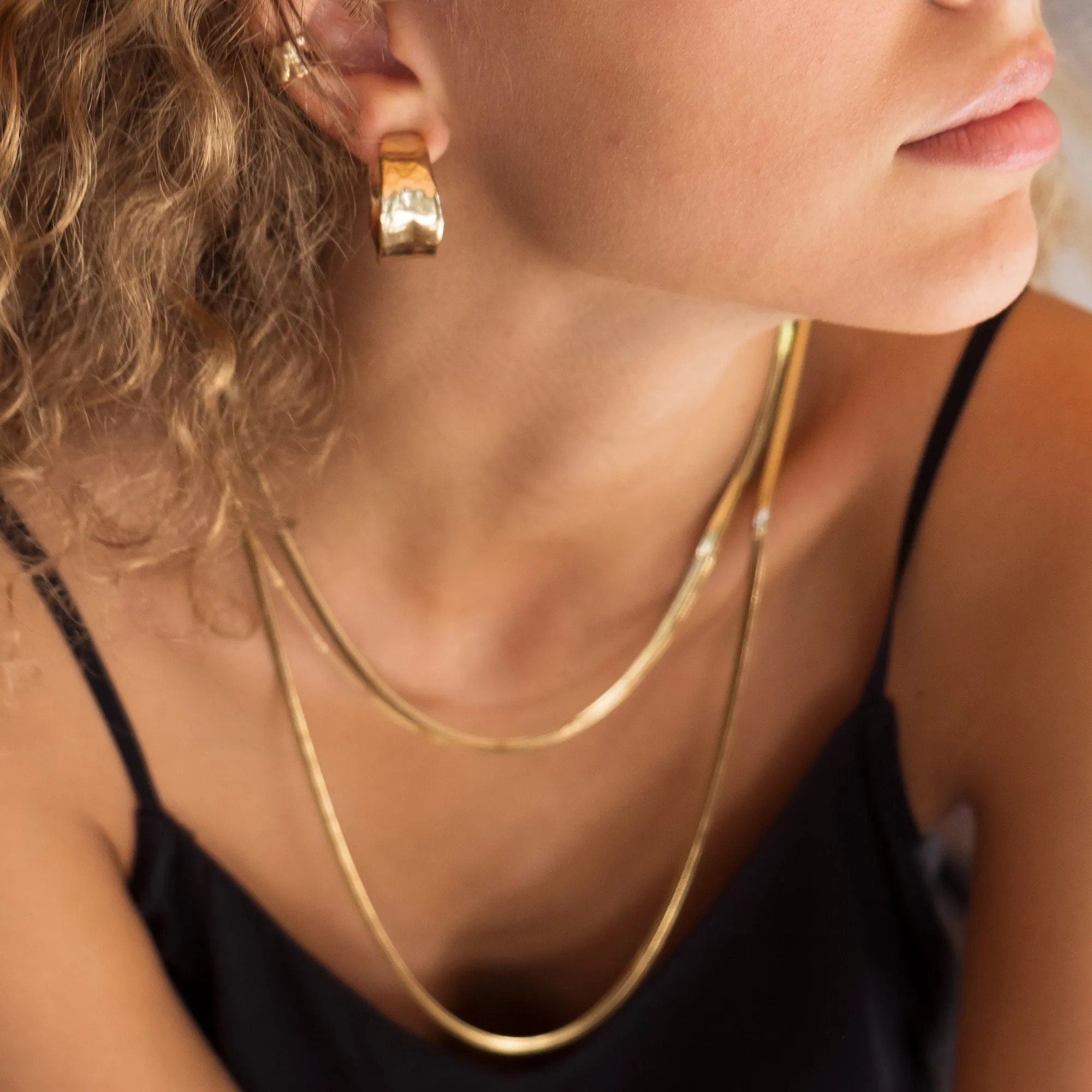 Sculptured Creol Earring 26mm
