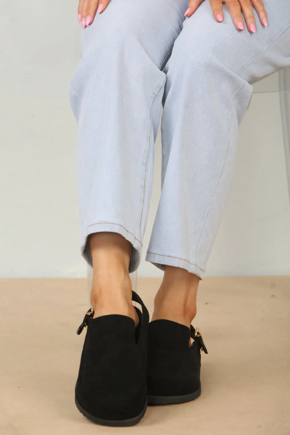 SPLIT BLACK SUEDE CLOGS WITH BUCKLE