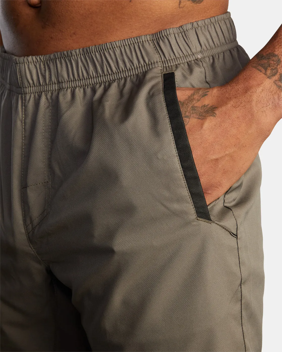 Yogger IV 17" Athletic Shorts - Mushroom