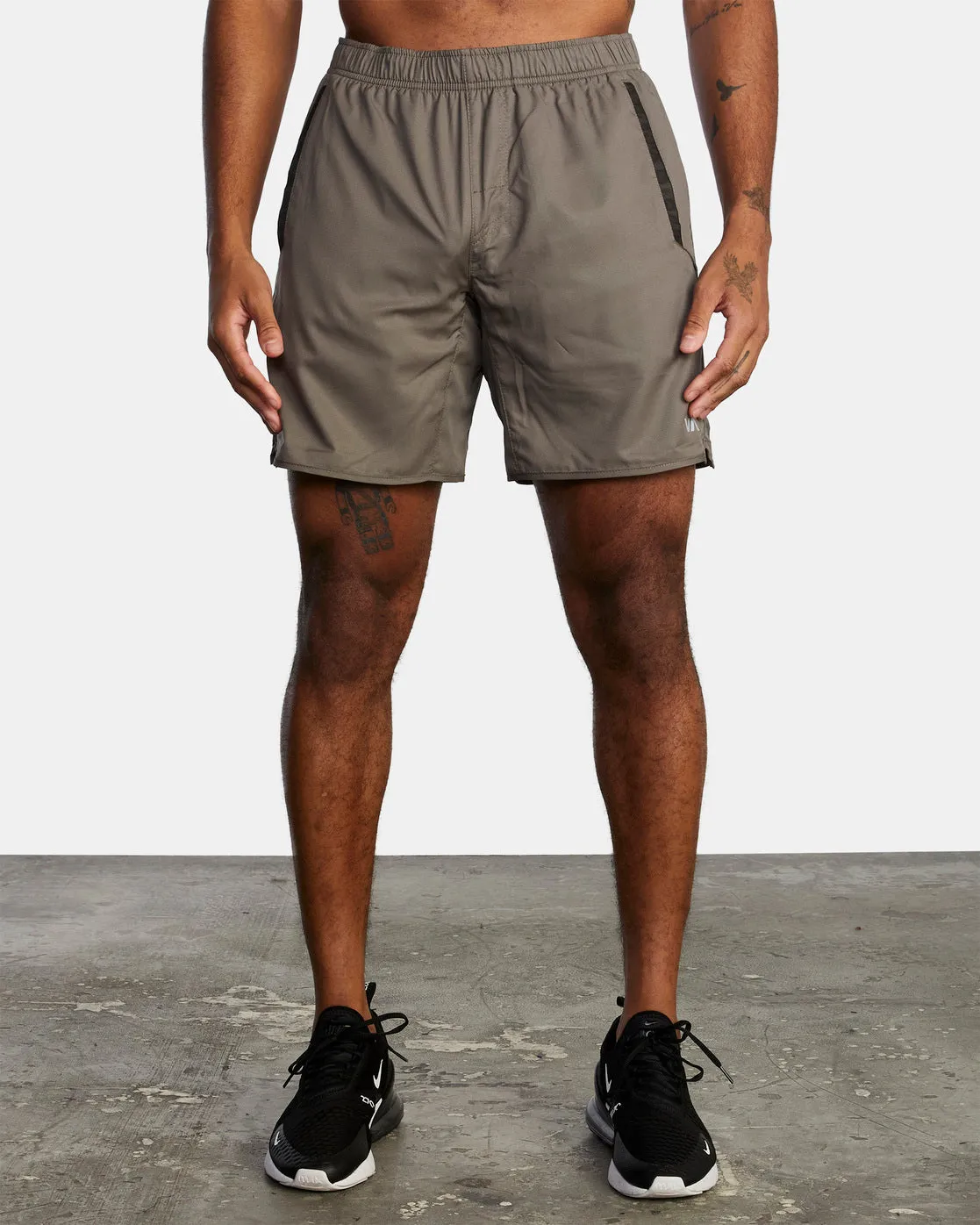 Yogger IV 17" Athletic Shorts - Mushroom