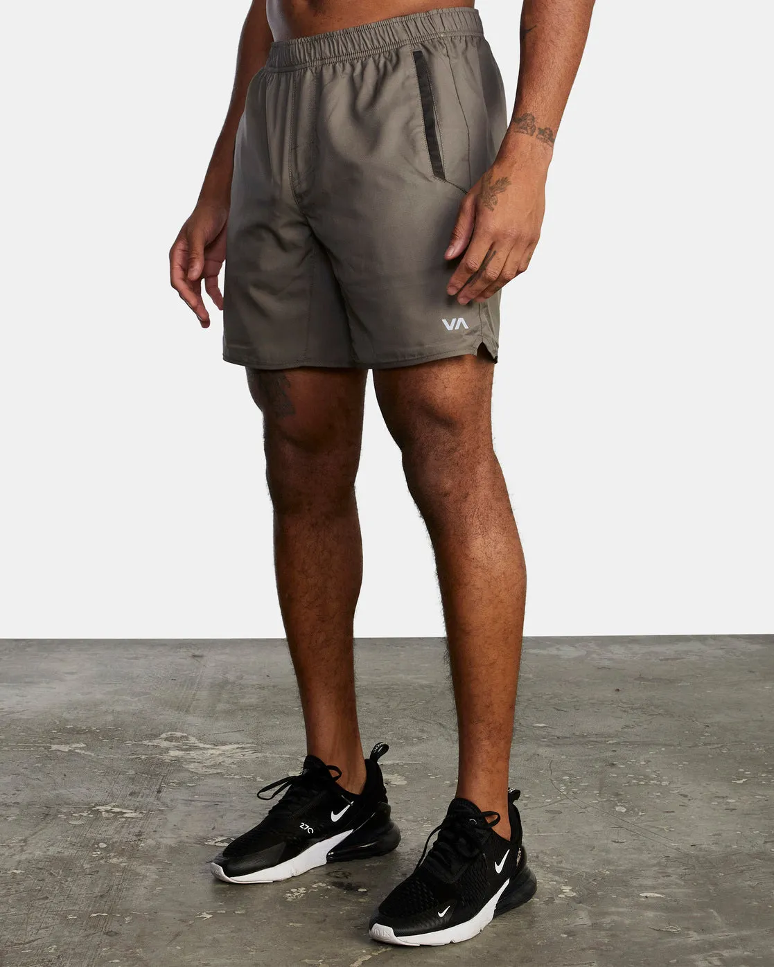 Yogger IV 17" Athletic Shorts - Mushroom